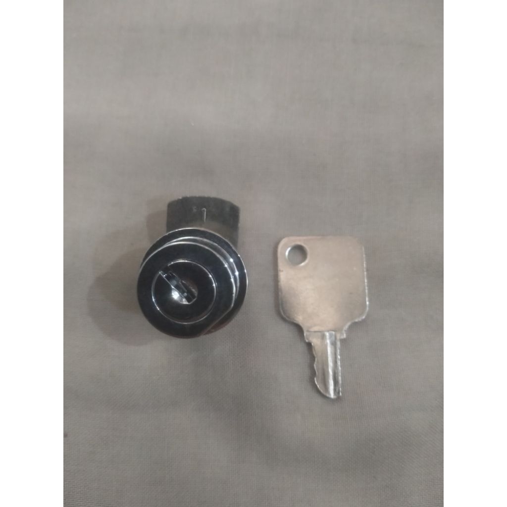 Kunci Kulkas Swochase Original Polytron