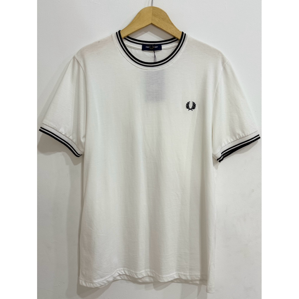 Kaos Fred Per Super Adem