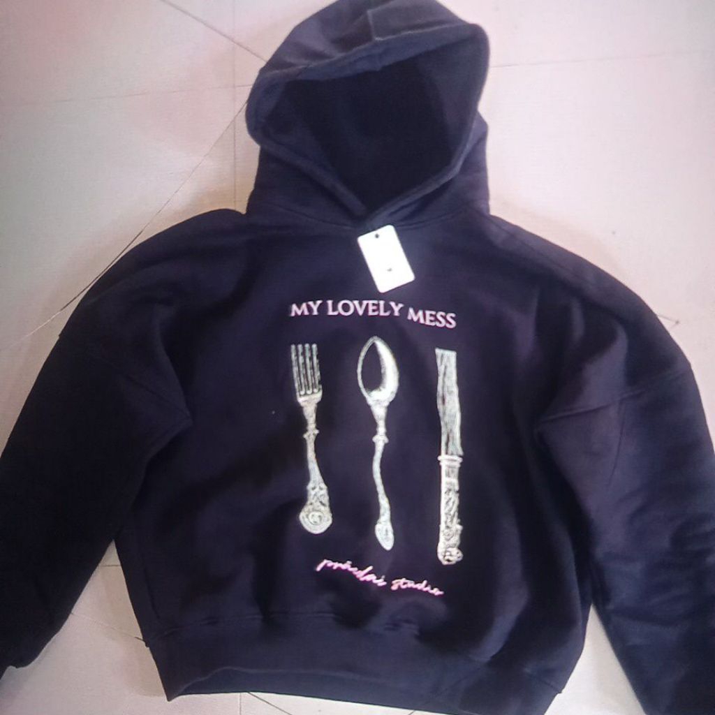 Hodie Praedae Studio -Auroras