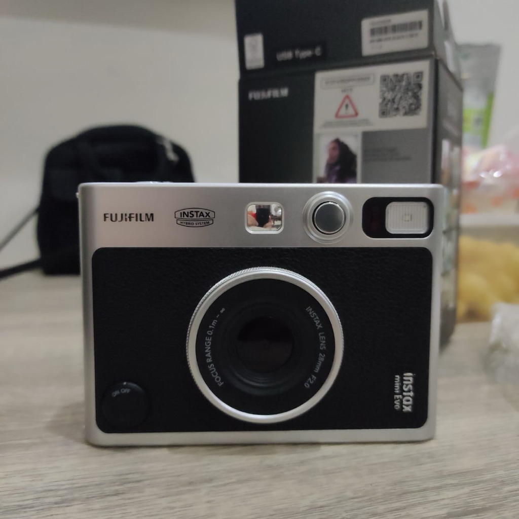 kamera polaroid FUJIFILM