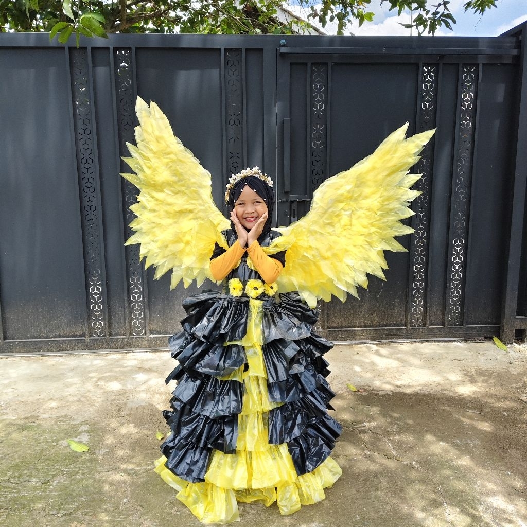 Kostum plastik Hitam kuning  /kostum daur ulang/ kostum karnaval