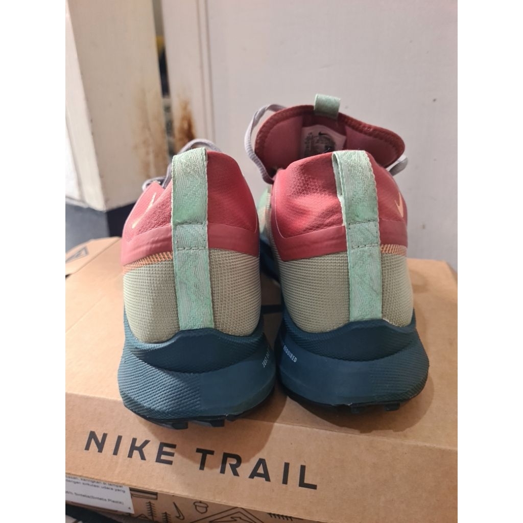 nike react pegasus trail 4 gtx size 44,5