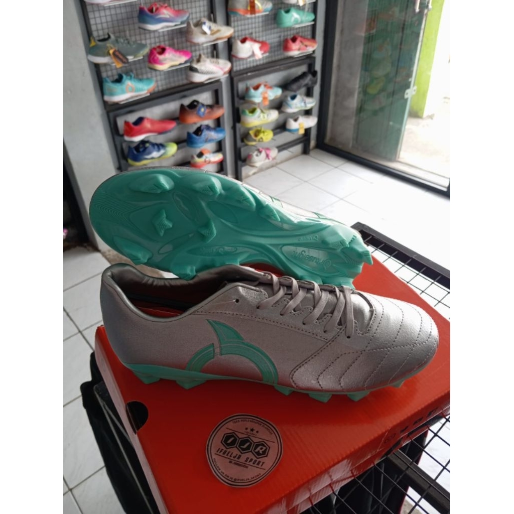 Sepatu bola Ortuseight Mirage FG Ori