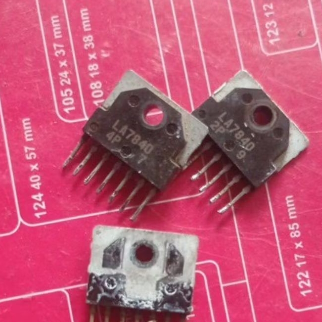 IC VERTIKAL LA 7840 ORI CABUTAN