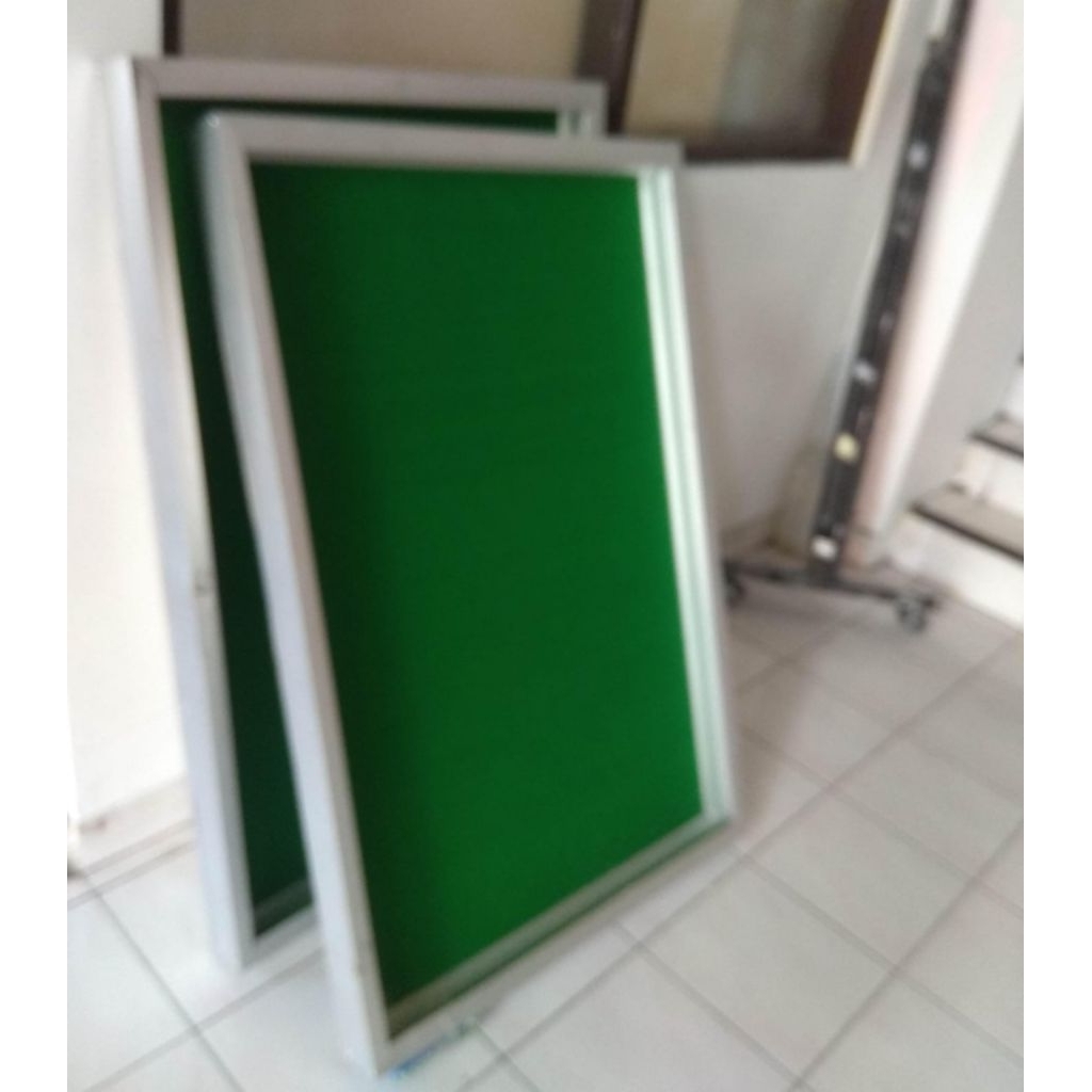 mading gantung 65 x 90 tanpa kaca