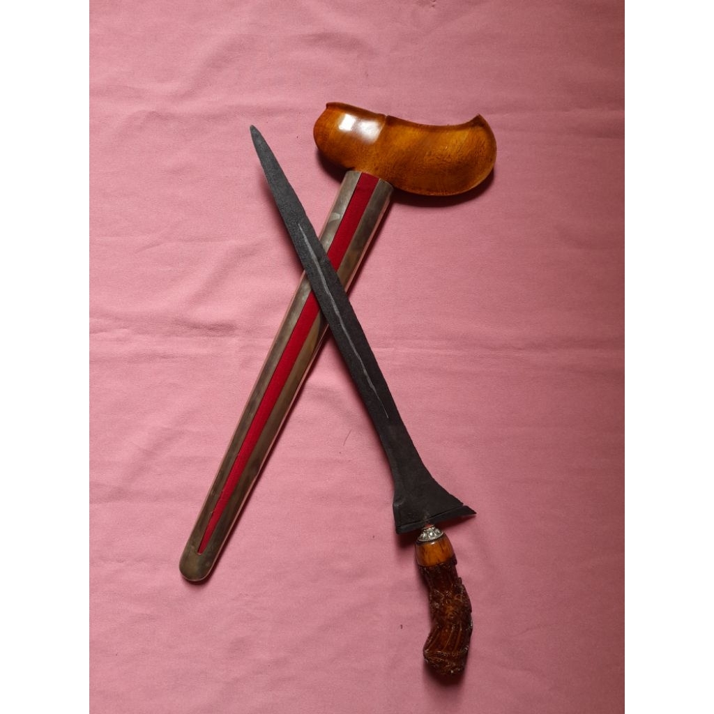 TILAM UPIH , Keris sepuh pamor sodo lanang