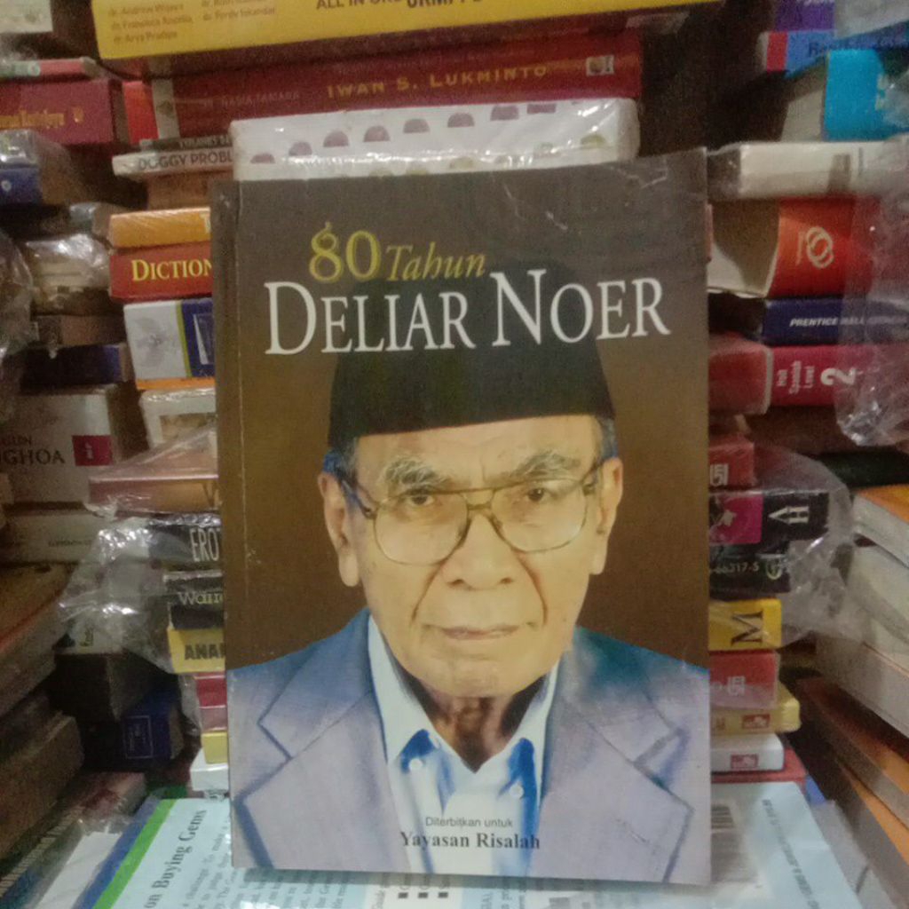 buku 80 tahun deliar noer