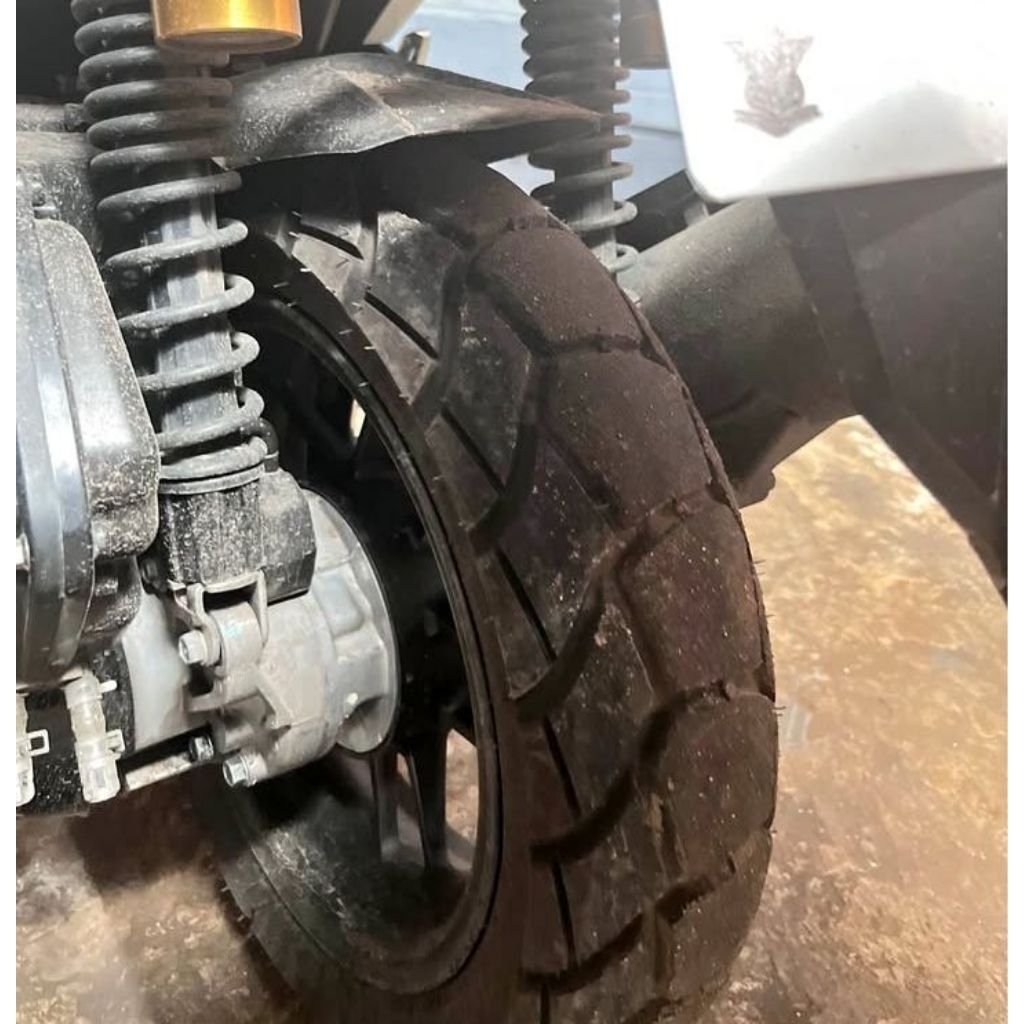 ban motor matik ADV 150 cc 110/80-14)(130/70-13