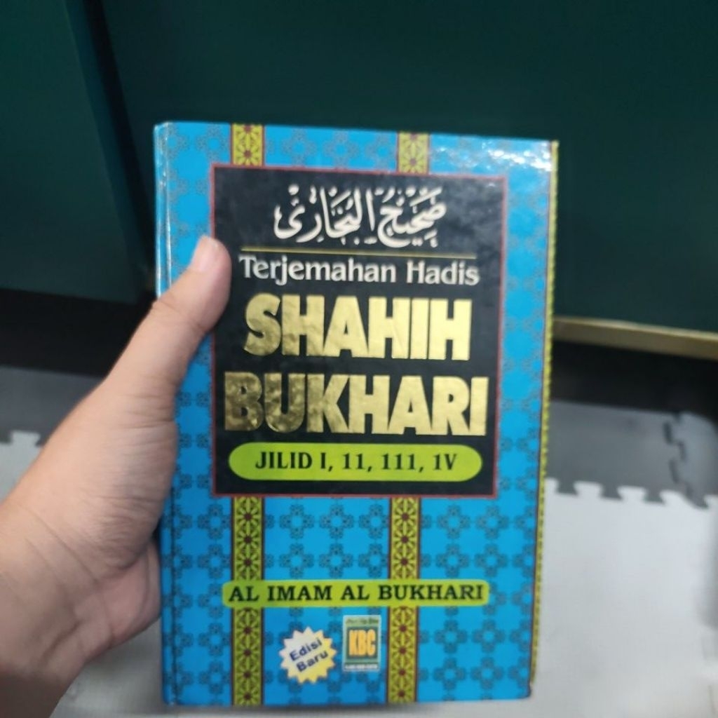Terjemah Hadits Shahih Bukhari Jilid 1-4 fullset by Al Imam Al Bukhari original hardcover