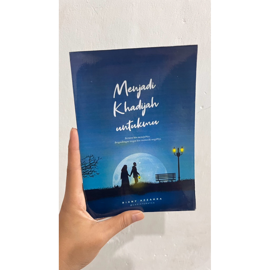 Buku Menjadi Khadijah Untukmu