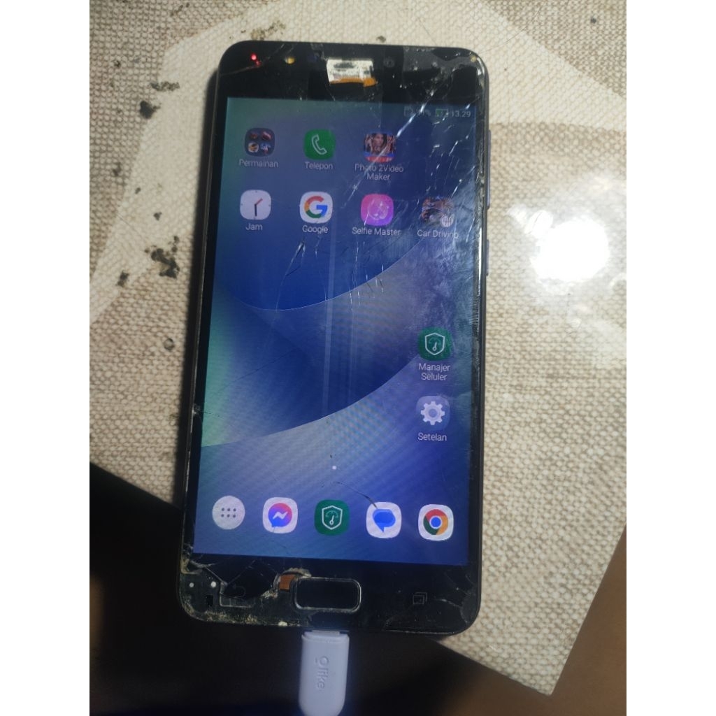 Asus Zenfone 4 max minus lcd mesin aman