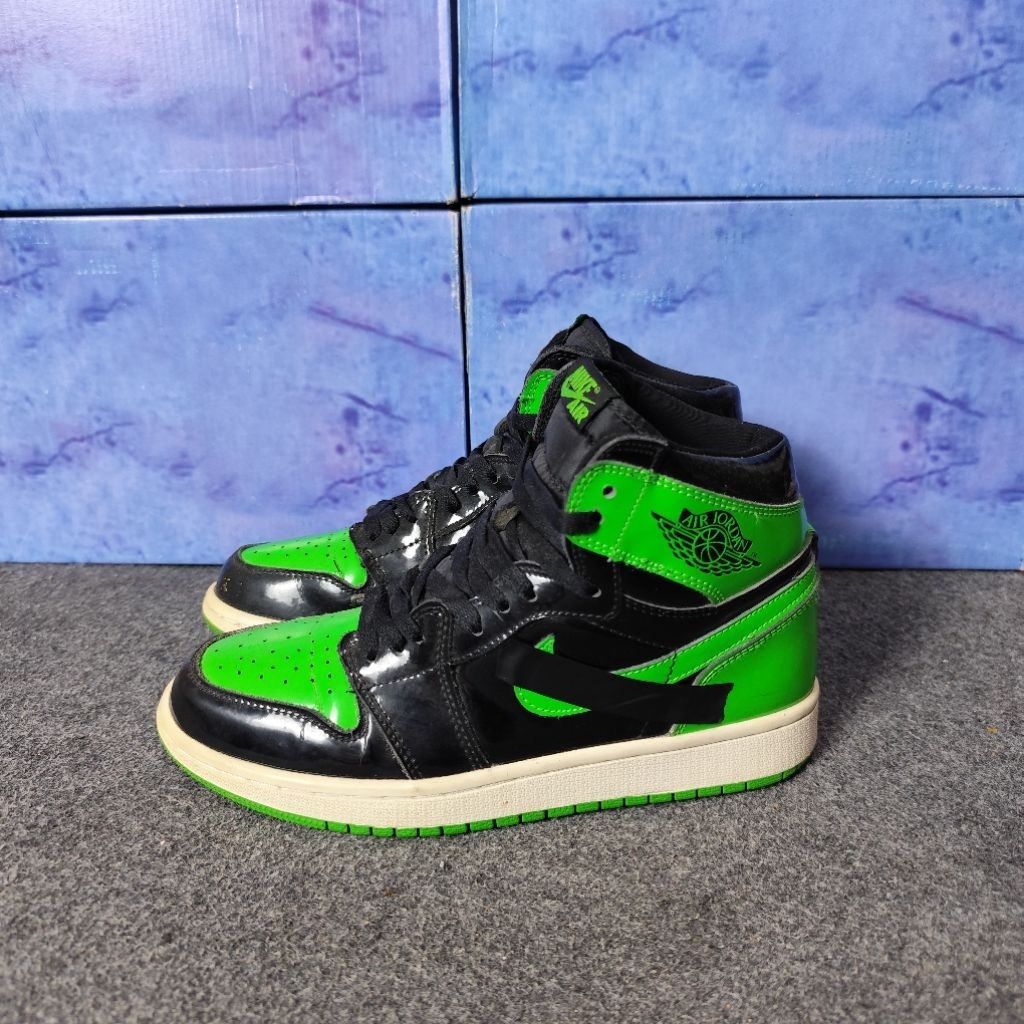Sepatu Basket AJ1 Green Glossy