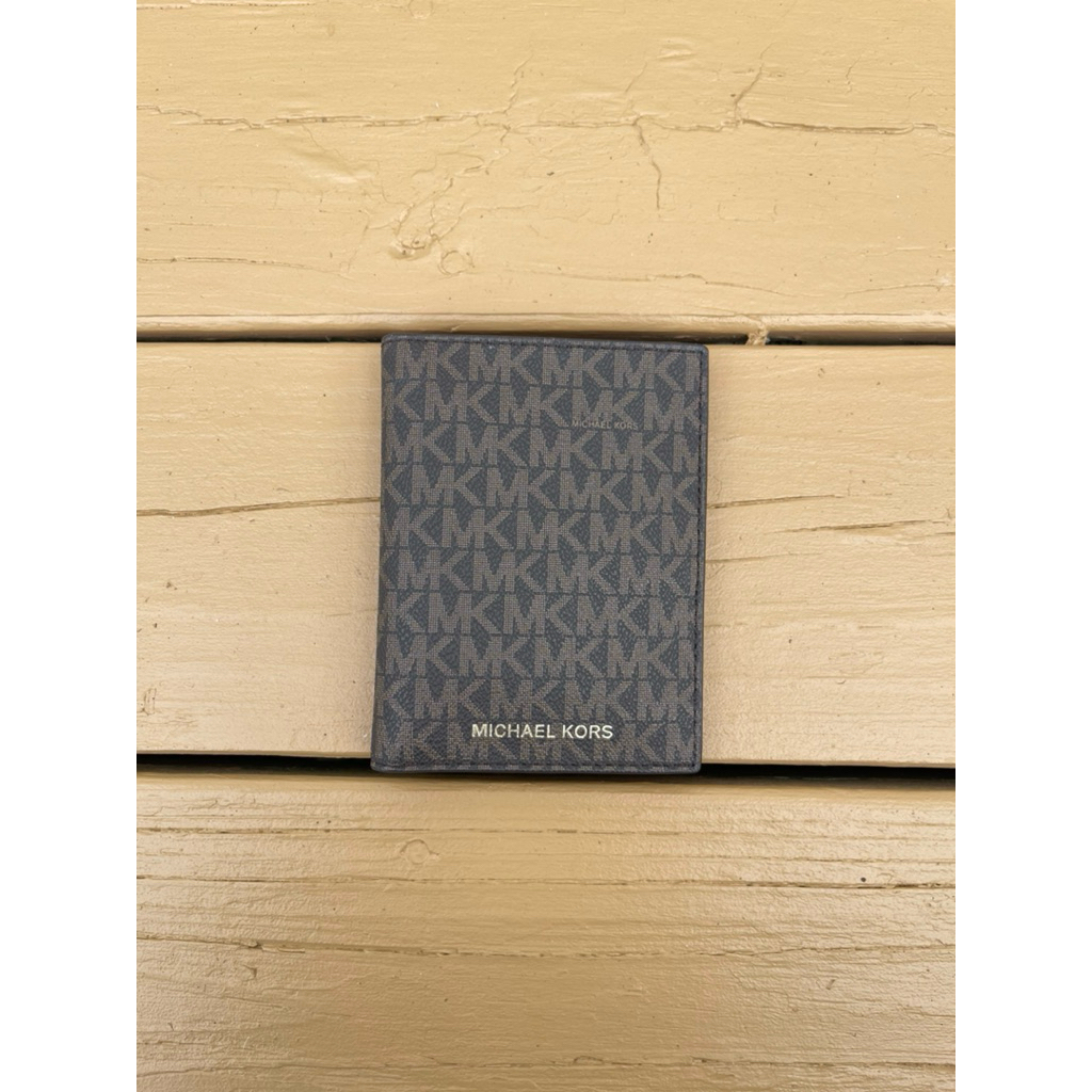 MichaelKors_Passport Wallet Original USA