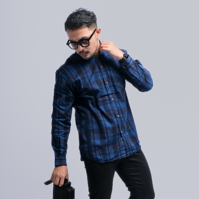 DGM Kemeja Flanel Pria Lengan Panjang Biru Hitam Kemeja Pria Flanel Pria Kemeja Panjang 1810