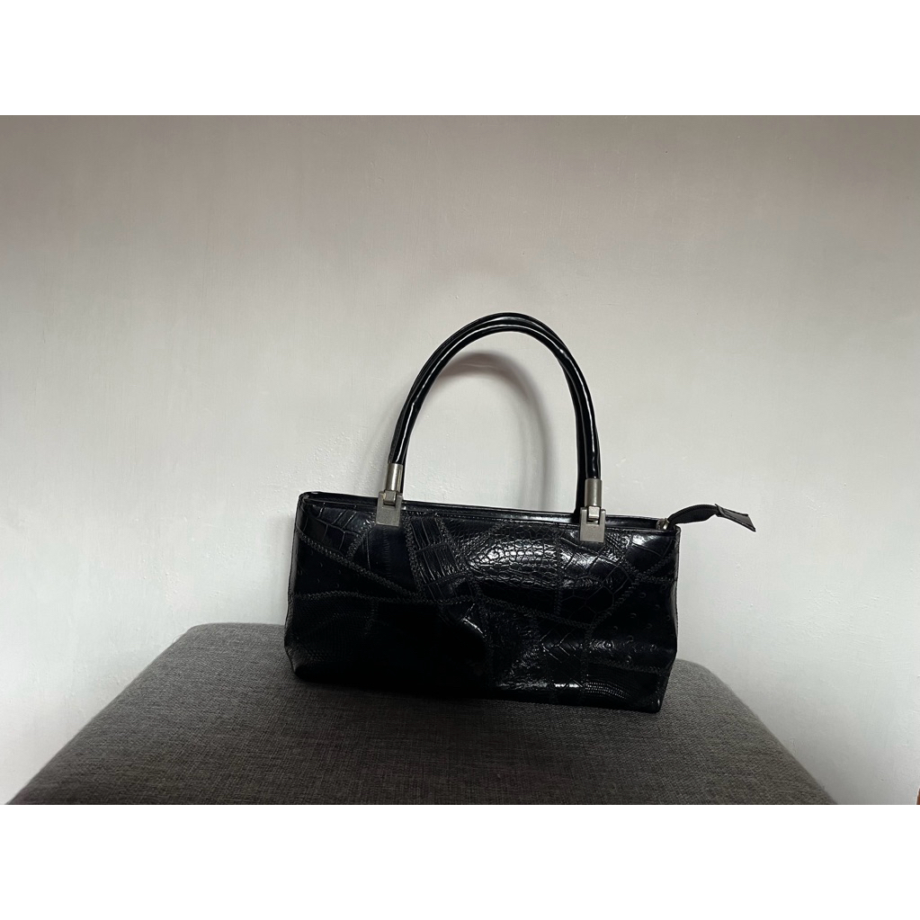 tas kulit preloved. #tas wanita #bag