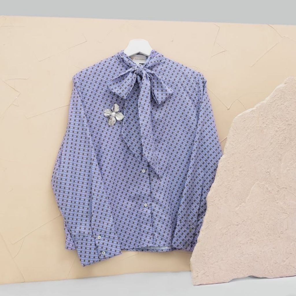 REQDY STOCK Nada Puspita Monogram Flower Bow Tie Shirt Blue S