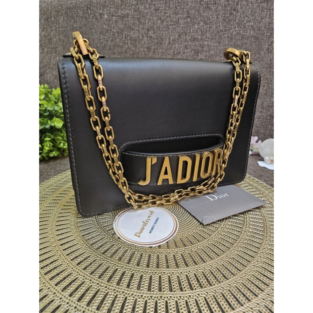 j'Adior sling bag
