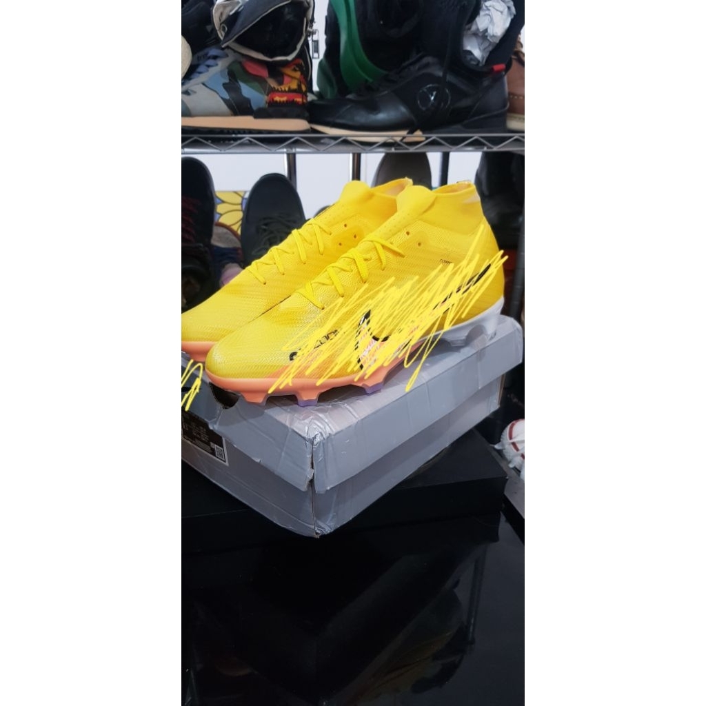 sepatu bola naiki merckurial kuning made in bosnia size 43