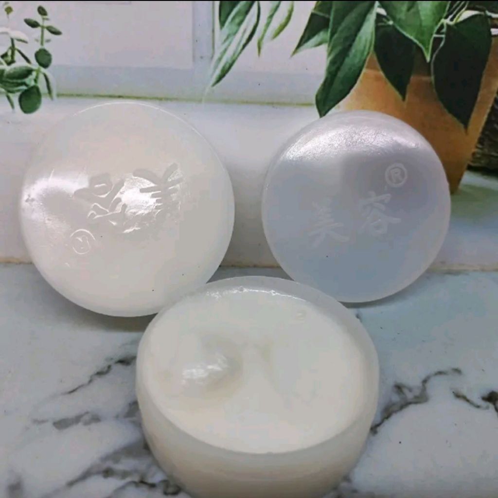 4PCS cream malam meiyoung placenta polos original