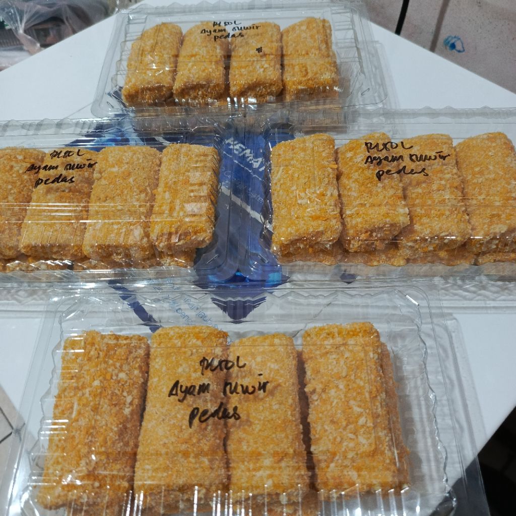 Risol Ayam Suwir Pedas