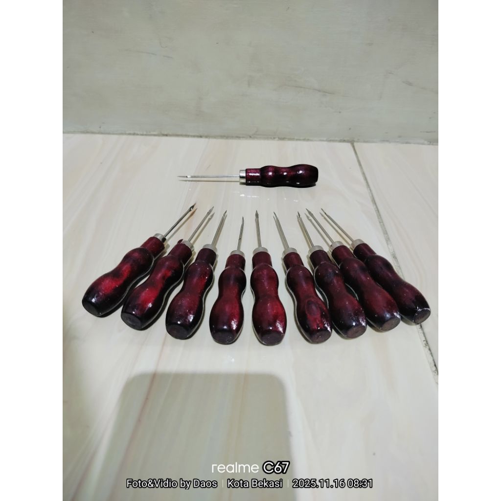 JARUM SOL SEPATU / SANDAL.