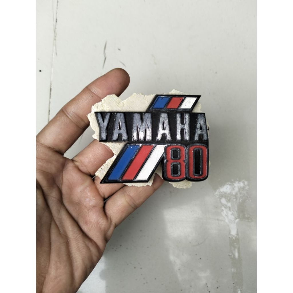 Emblem logo sayap Yamaha V80 Original