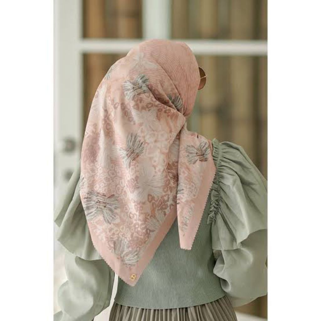 RARE ITEM -- preloved LES AMETIS buttonscarves button scarves BS buttonscarve benang jarum buttonscr