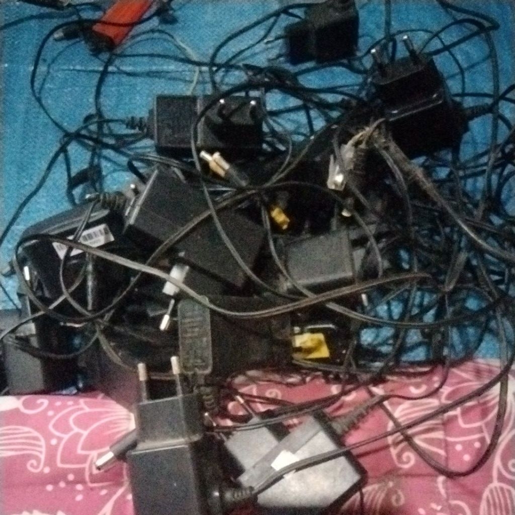 adaptor 9v Amper random second