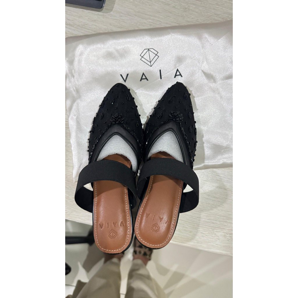 VAIA SEPATU HEELS WANITA
