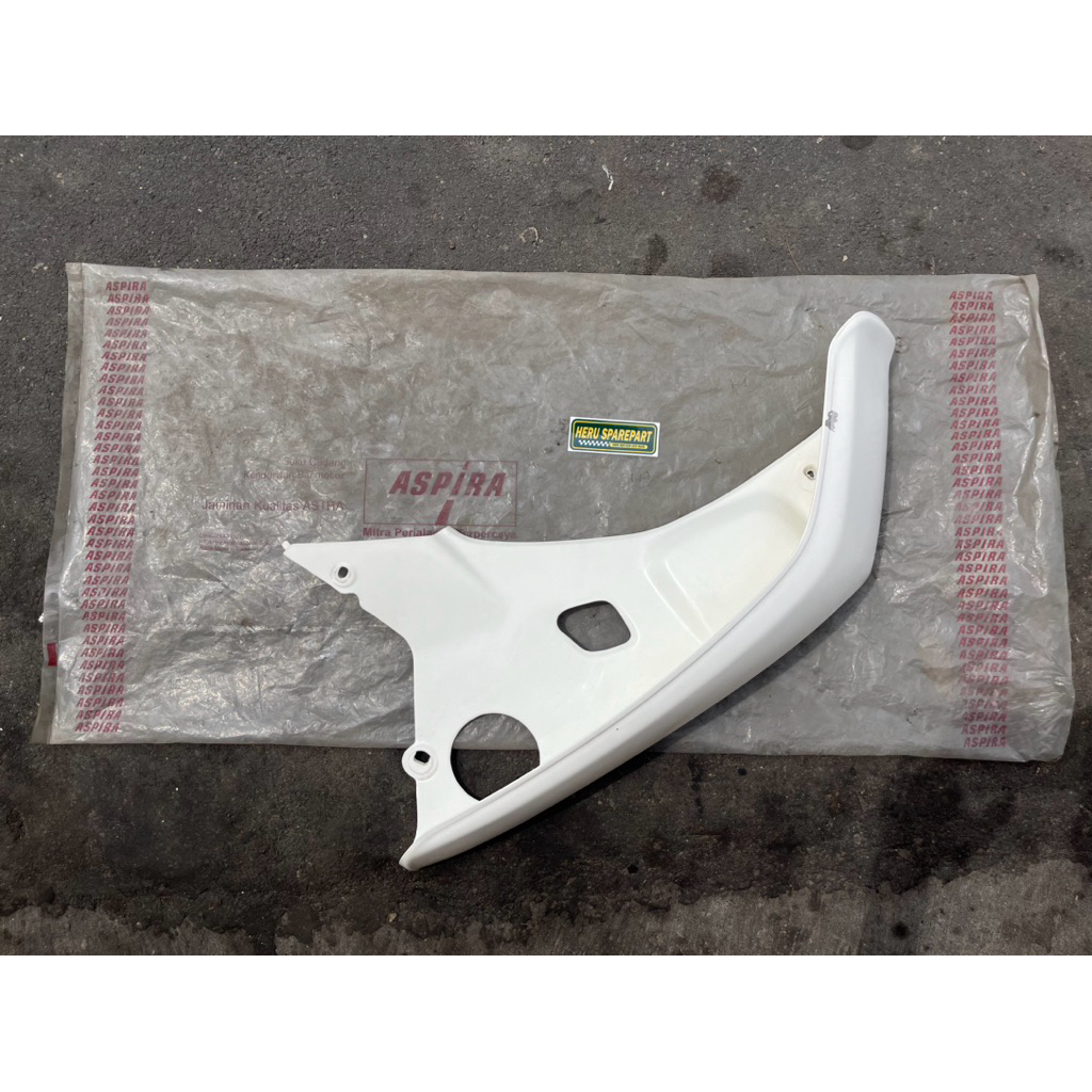 Sayap kanan astrea grand original baru