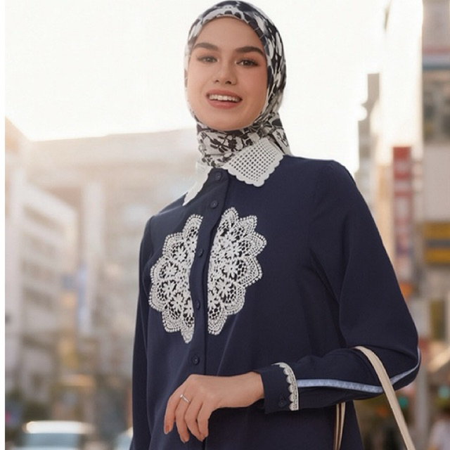 MANDJHA VARISCHA BLOUSE BY IVAN GUNAWAN - Baju Atasan By Ivan Gunawan