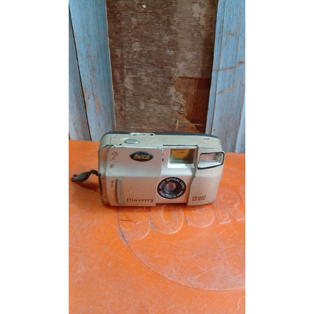 Kamera analog akica 35rb jadul antik kuno lawas vintage display anggap mati