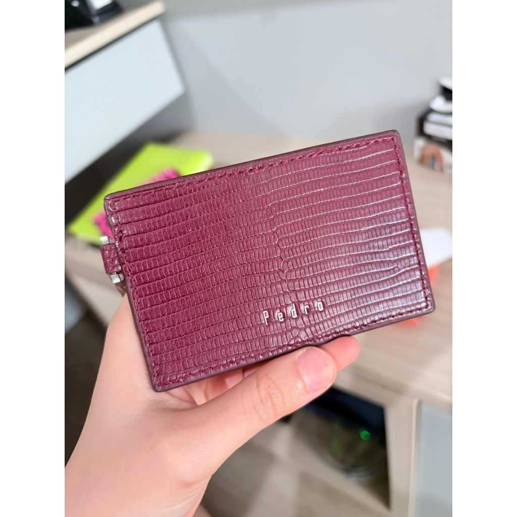 card holder pedro