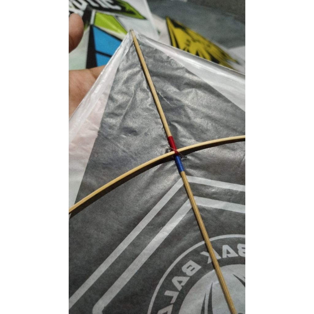 layangan sukoi turnamen