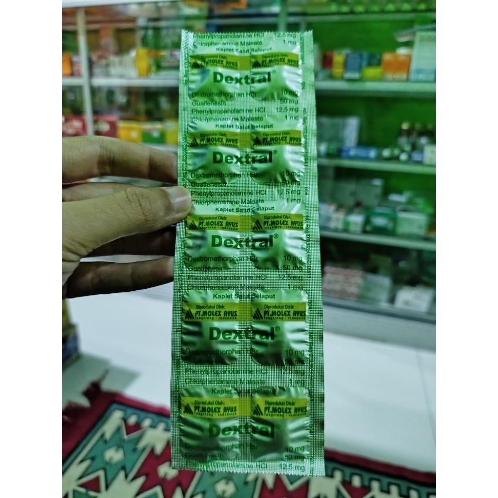 DEXTRAL® KAPLET (Untuk meringankan batuk dan pilek.)