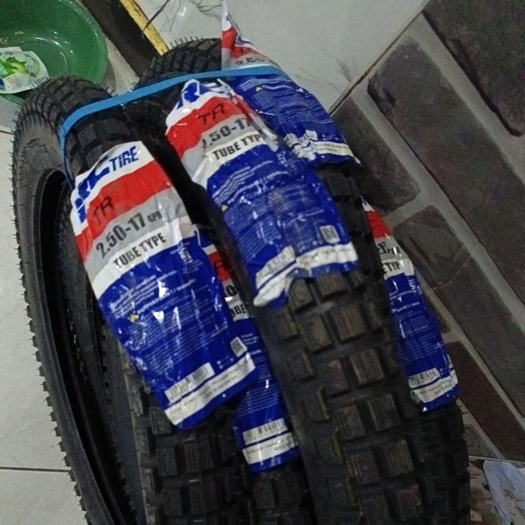 Ban luar trial IRC depan ring-17