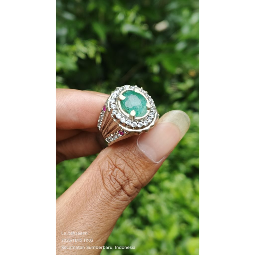 Natural zamrud beril asli