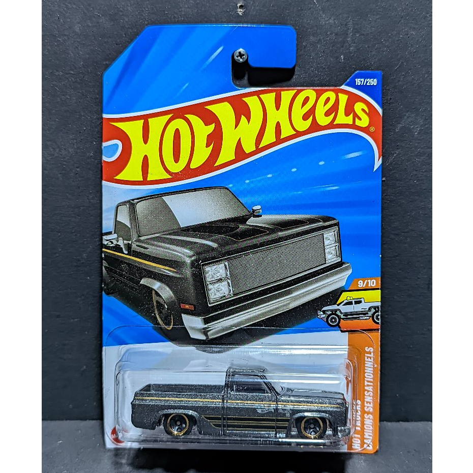 Hot Wheels - '83 Chevy Silverado