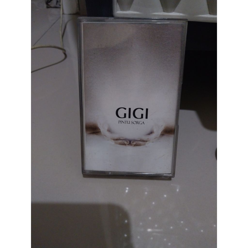 Kaset Pita Gigi Pintu Sorga