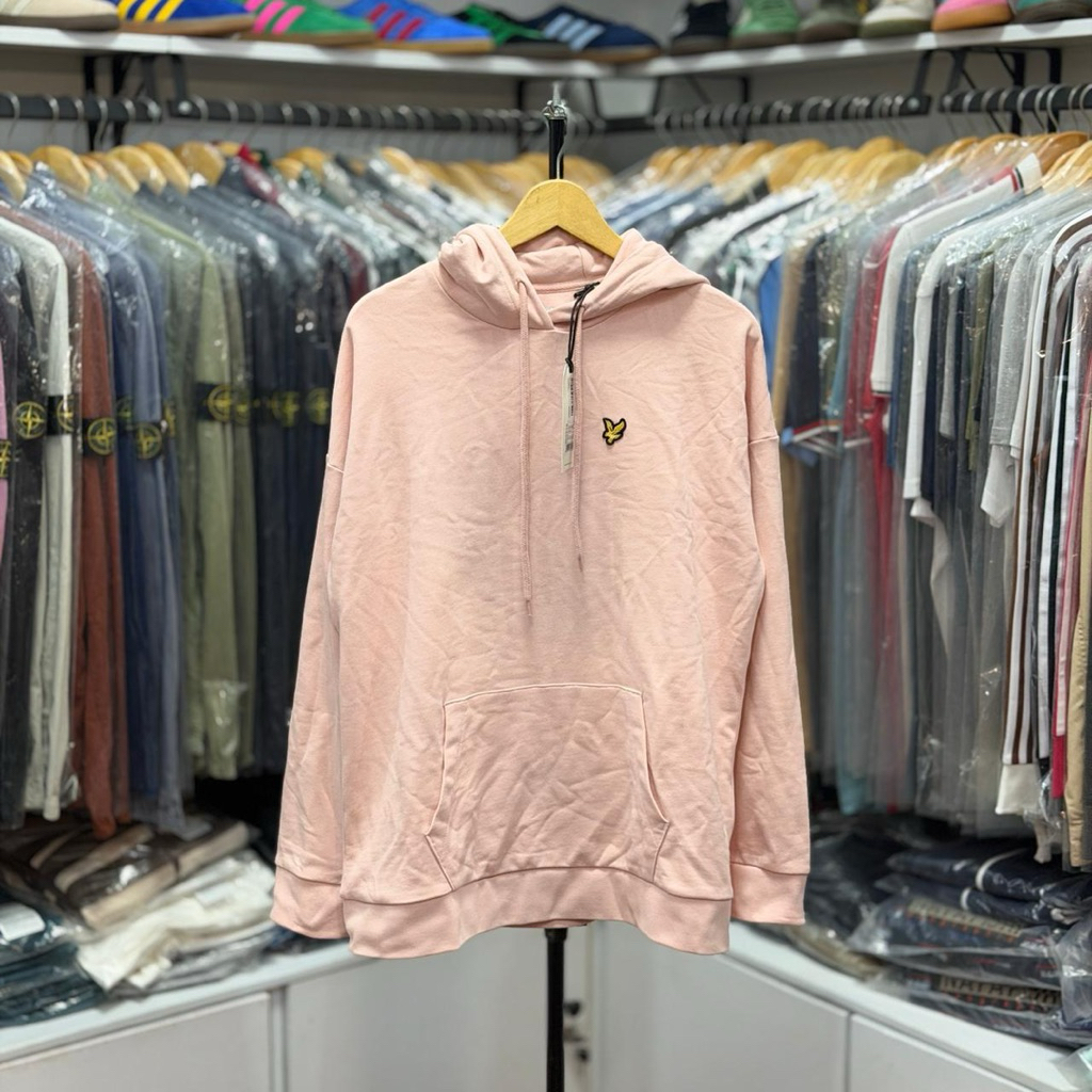 Hoodie Lyle Scott PINK BNWT Original 100% Size : 10/M ( 70 X 56 )Model tinggi 175 cm berat 70 kg con