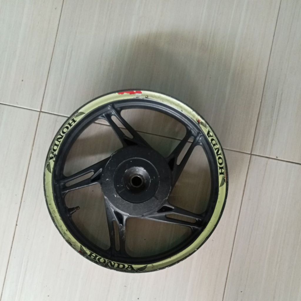 pelek velg belakang honda beat digital original copotan motor