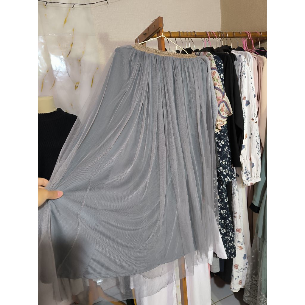 Skirt rok tutu rok lebar rok abu-abu rok jersey