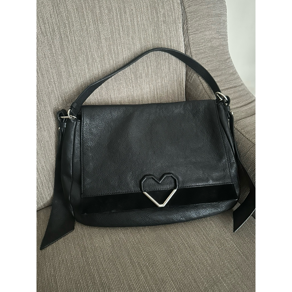 Preloved Shoulder Bag Lovcat + Admin (baca deskripsi ya)