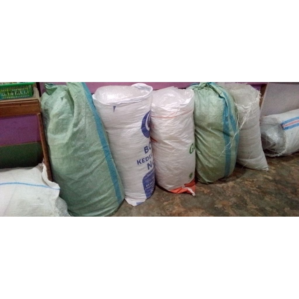 Bubble wrap bekas motor / sepeda listrik masih bagus, isi 1 karung besar