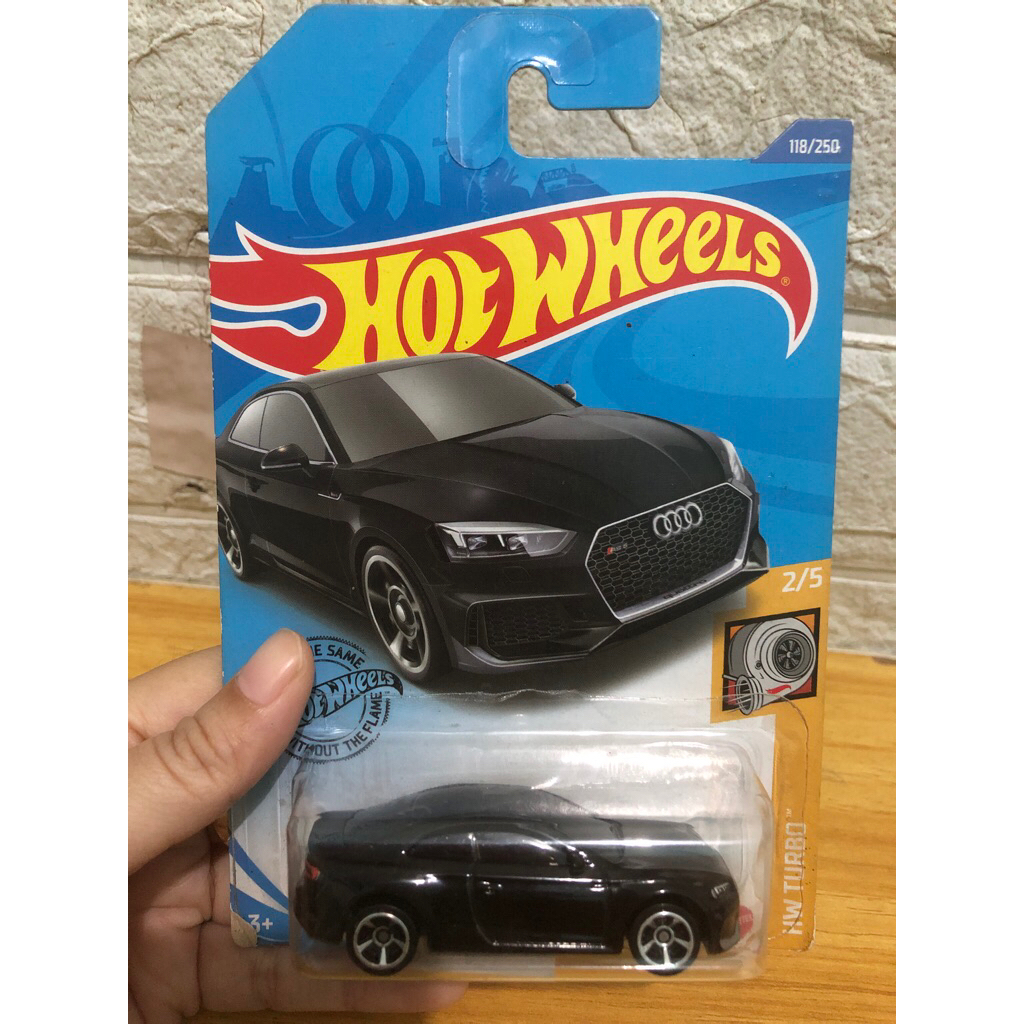 hotwheels Audi RS 5 coupe