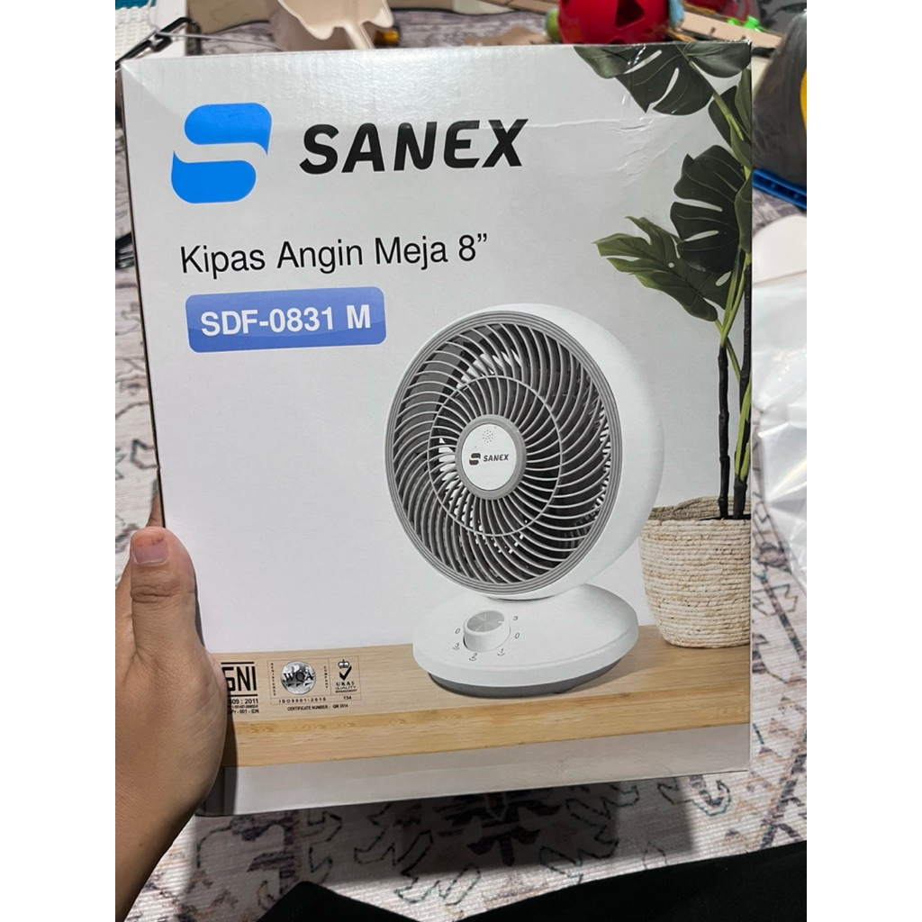 Sanex kipas angin meja kecil