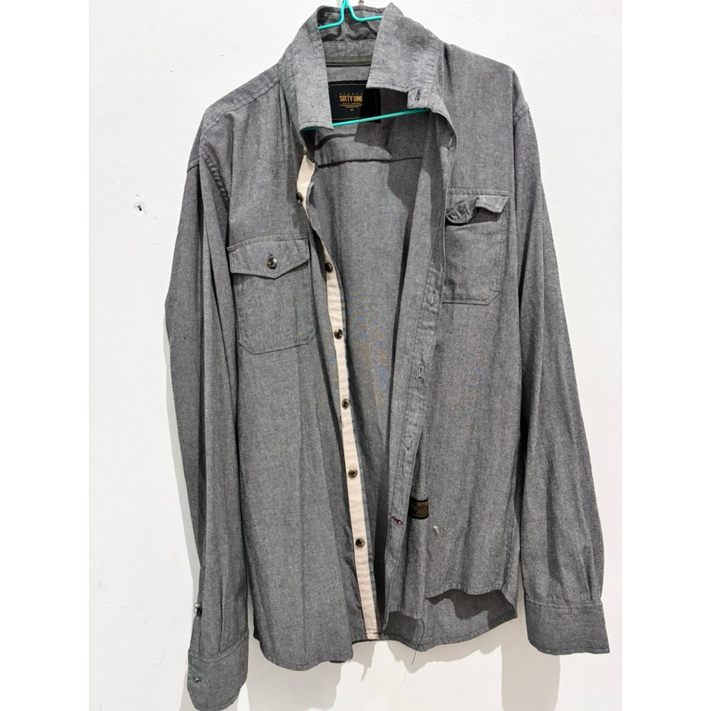 PL kameja pria by sixty one