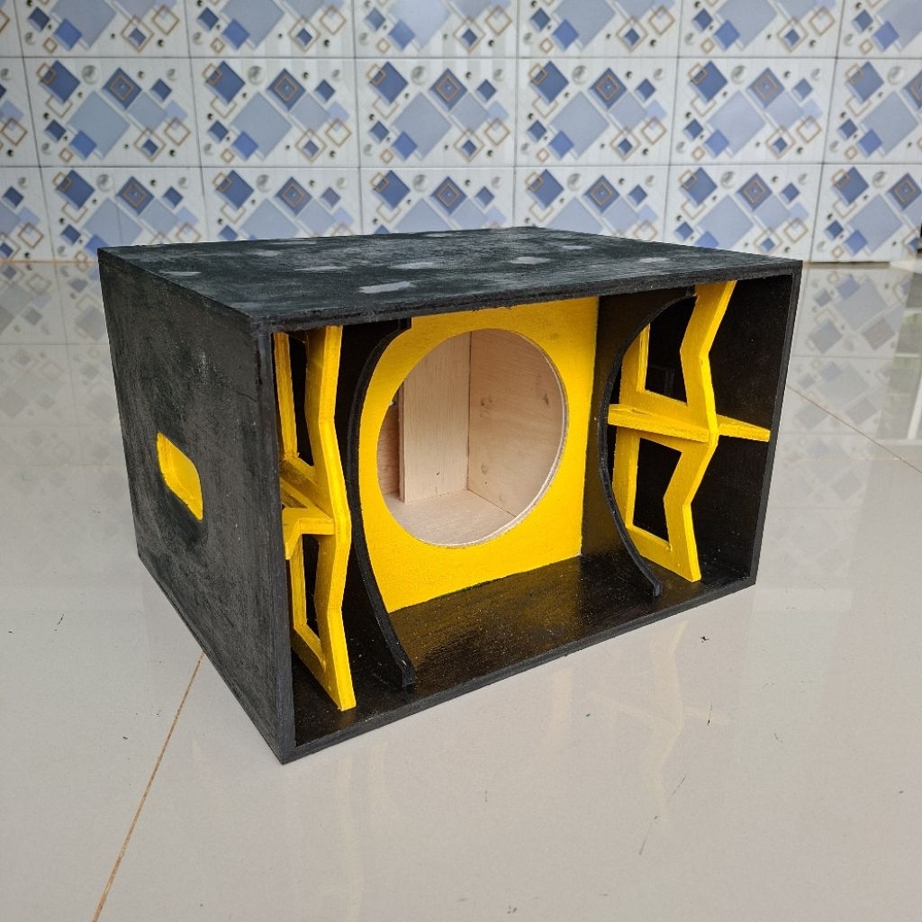 BOX NMAX 10 INC TRIPLEK 12MM