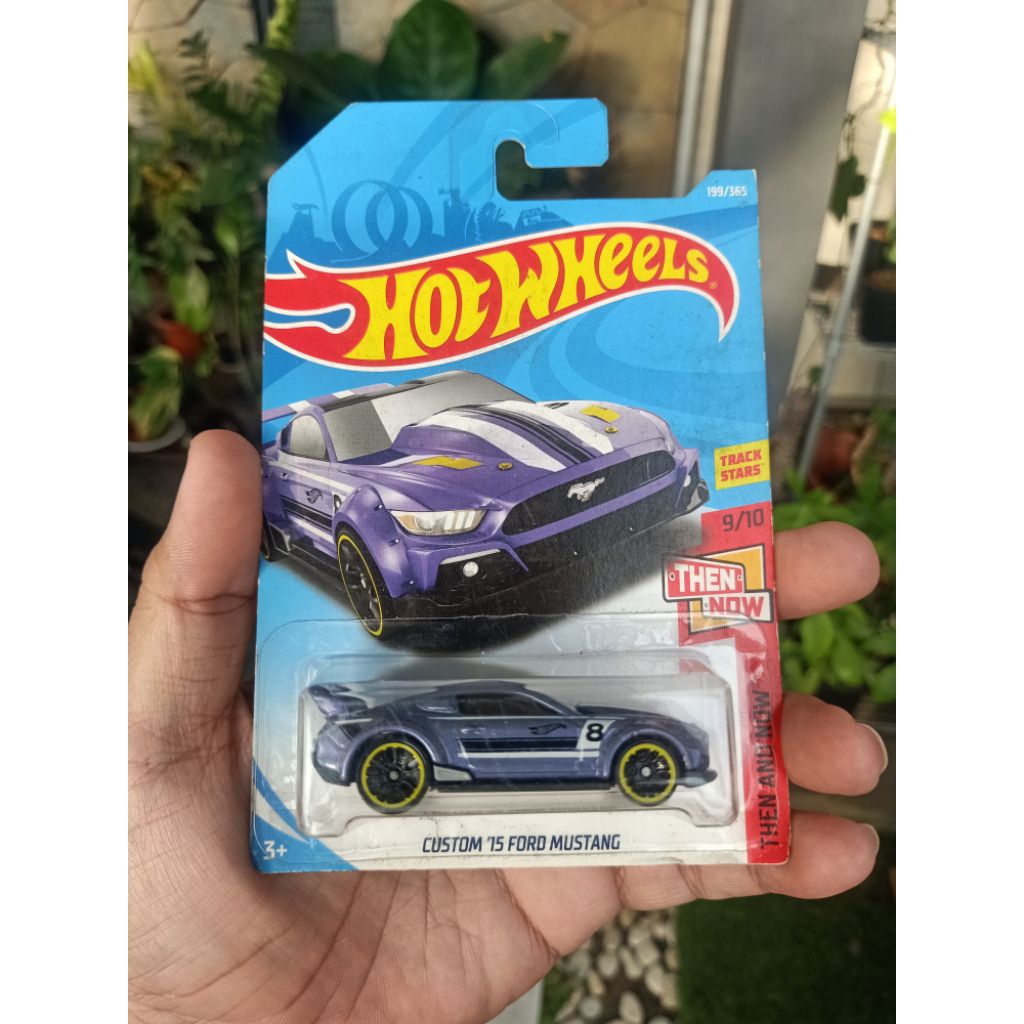 Hotwheels Custom 15 Ford Mustang