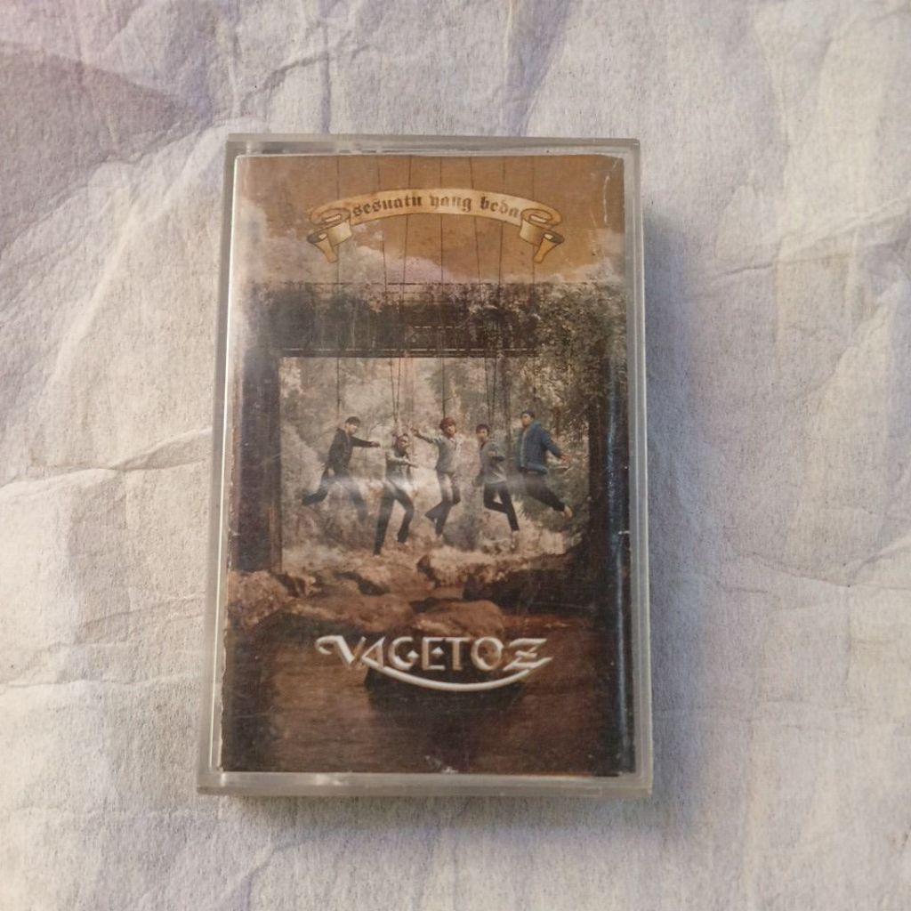 kaset vagetoz sesuatu yang beda